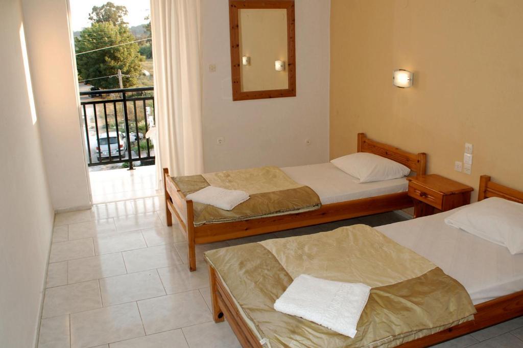 Britannia Hotel Agrilia Room photo